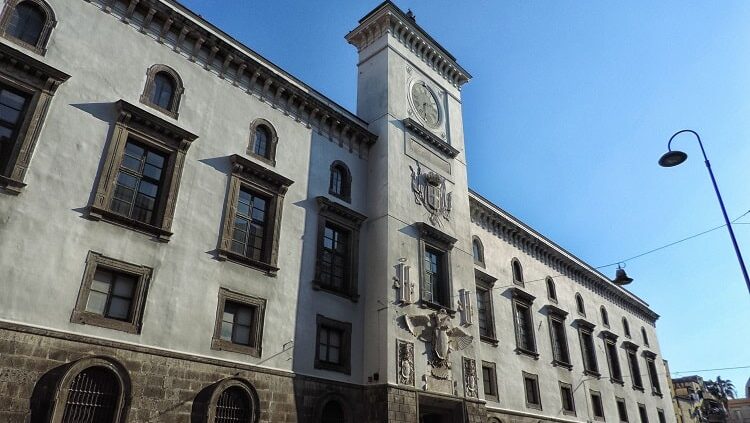 【カプアーノ城】卵城に次ぐナポリの古城 -Castel Capuano-