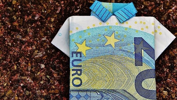 イタリアで使われている通貨の種類とオススメの両替方法とは