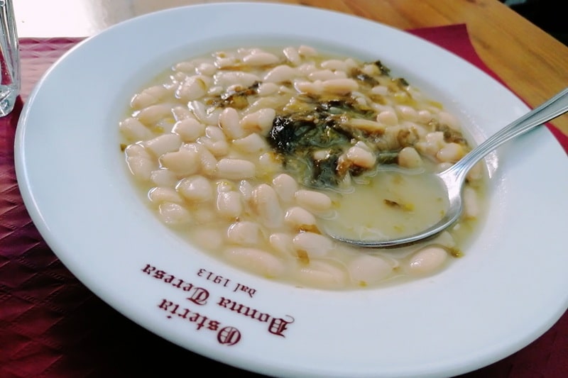 【Donna Teresa】ナポリの家庭料理を食べたい人におすすめ！ヴォメロのオステリア