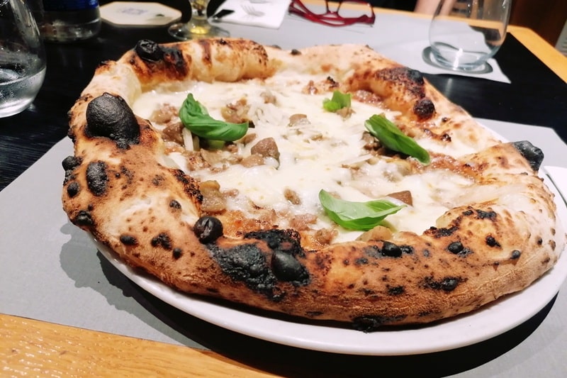 【Lioniello】カゼルタで食べる現代的ナポリピッツァ