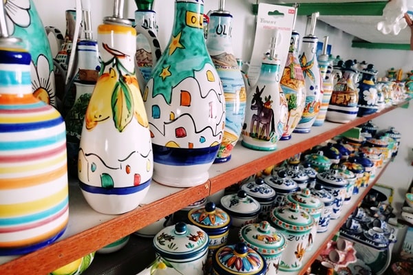 ヴィエトリ陶器
