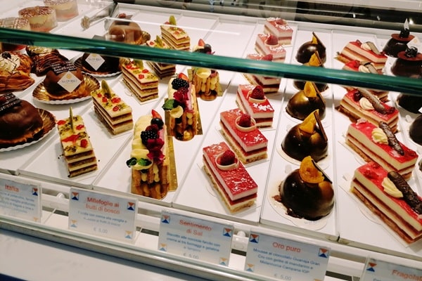 ショーケース