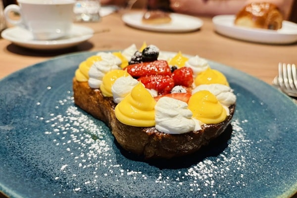 朝食